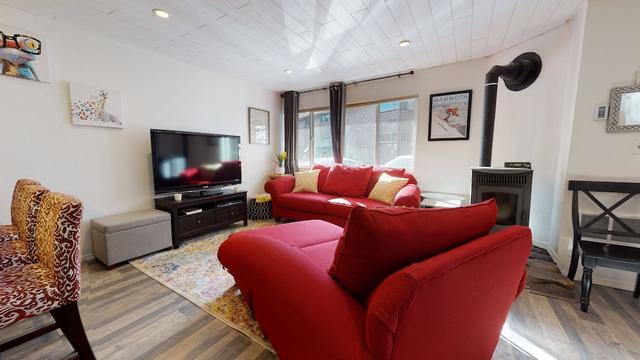 سييرا مانورس - إن ذا هارت أوف ماموث