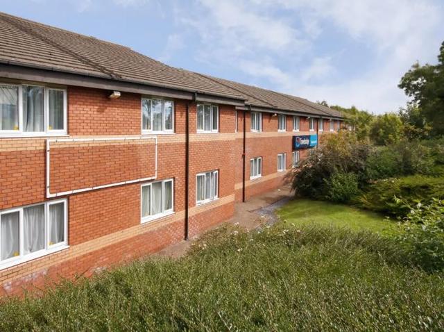 ترافيلودج سوانسي إم 4