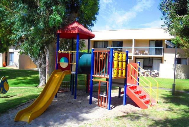 كالباري بيتش ريزورت