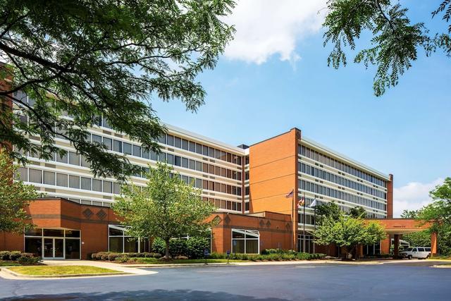 دبل تري باي هيلتون هوتل لارجو/ واشنطن دي سي