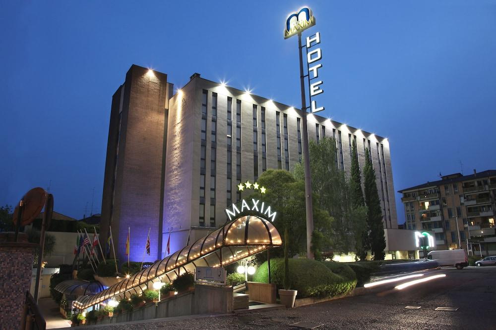 هوتل ماكسيم