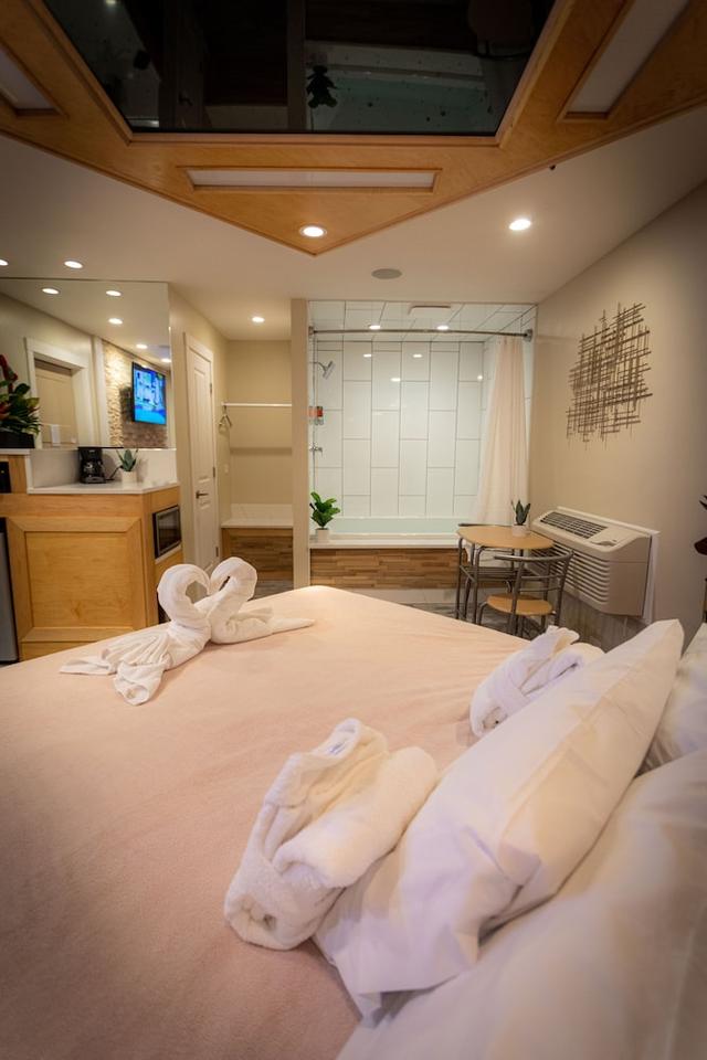 سيباريس بول سويتس