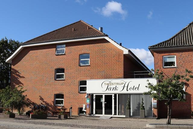 توستروب بارك هوتل