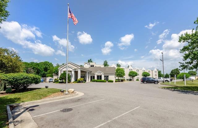 بست ويستيرن بلاس إن آت فالي فيو