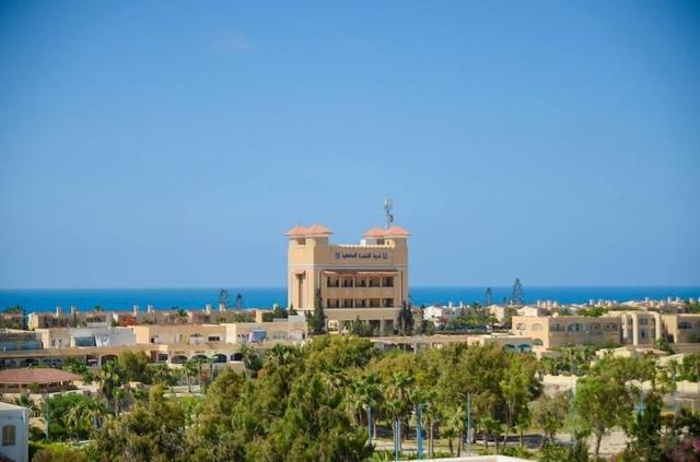 Plan B El Montazah Hotel