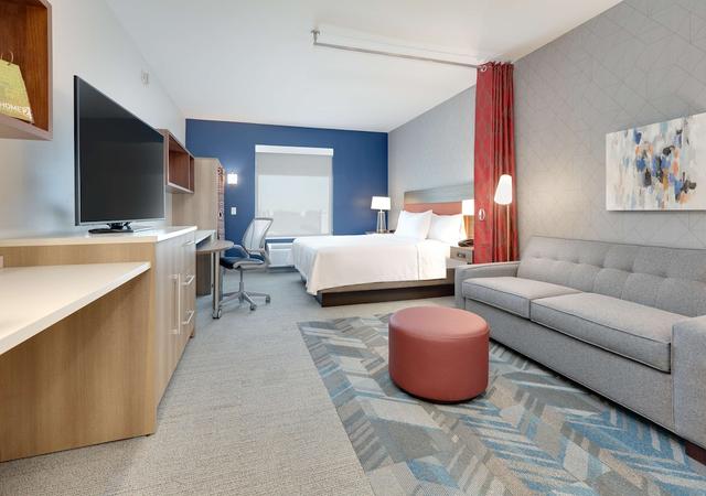 هوم 2 سويتس باي هيلتون يوليس دي إف دبليو ويست