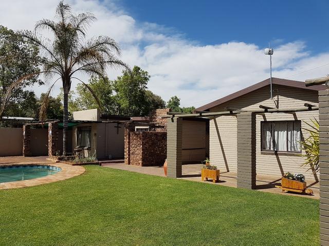 ماك كالا جيستهاوس