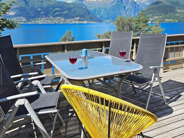 6 بيرسون هوليداي هوم إن لايكانجر