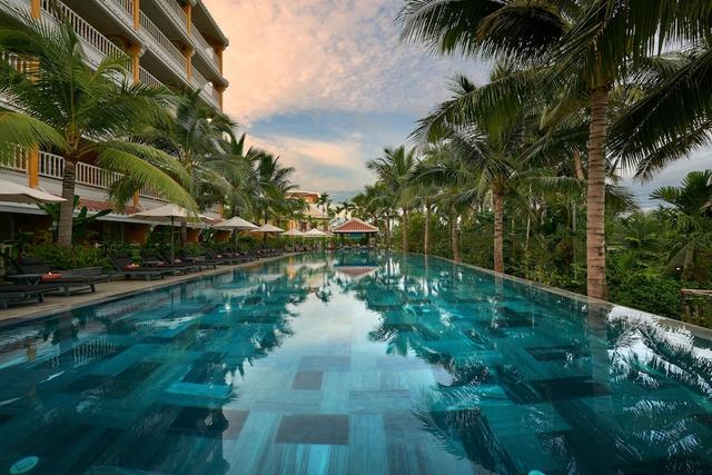 لاسييستا هوي آن ريزورت آند سبا