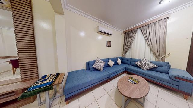 Amazing Chalet with Comfortable and Simple Furniture | 2032