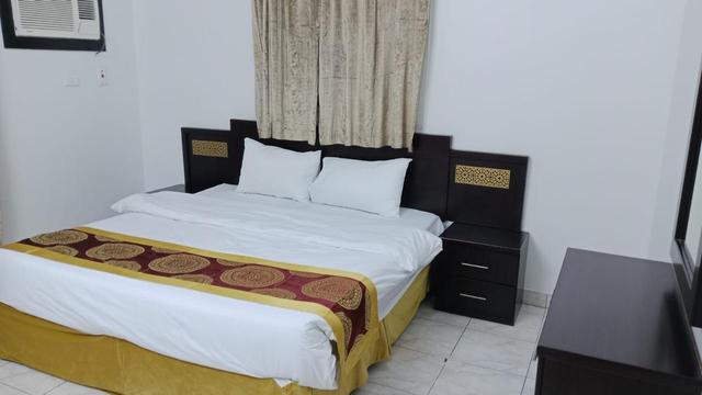 Elegant Apartment with Comfortable and Simple Furniture | 5561