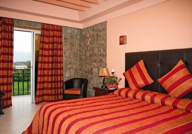 فندق شمس البحيرة