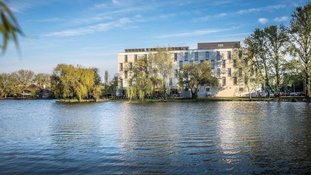 بست ويسترن بلس ليك سايد هوتل