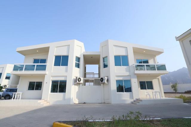 Capital O 224 Holiday Beach Resort