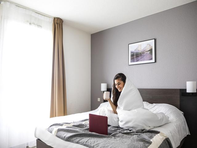 أبارت هوتل أداجيو آكسيس أورليانز