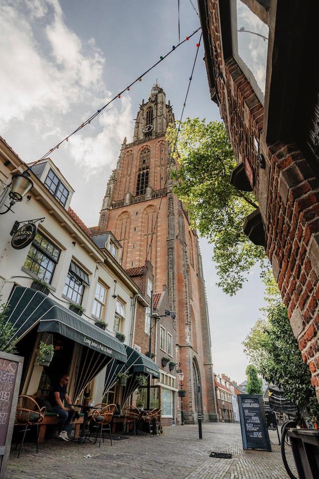 لونج جونز هوتل