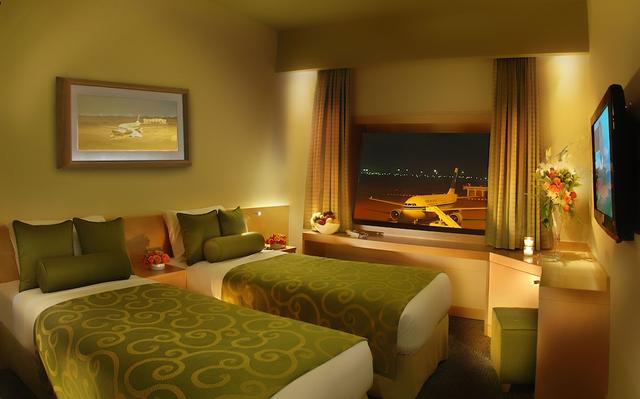 Safir Airport Hotel