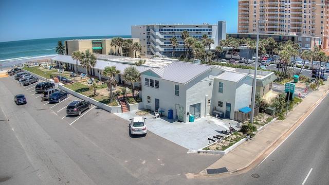 دايتونا شورز إن آند سويتس