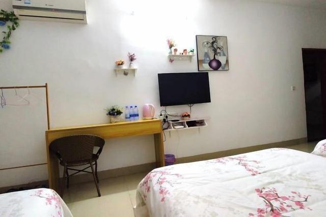 Danxia Mountain Yilai Inn