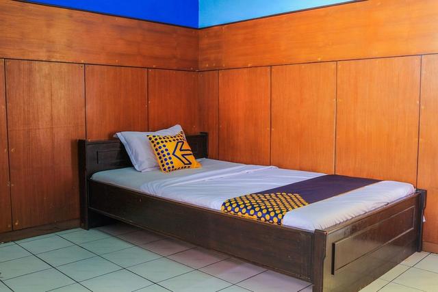 أو واي أويفو 1708 هوتل بودي فاميلي 1 سياريا