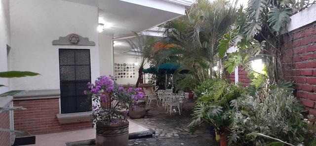 هوتل إل ألمندرو