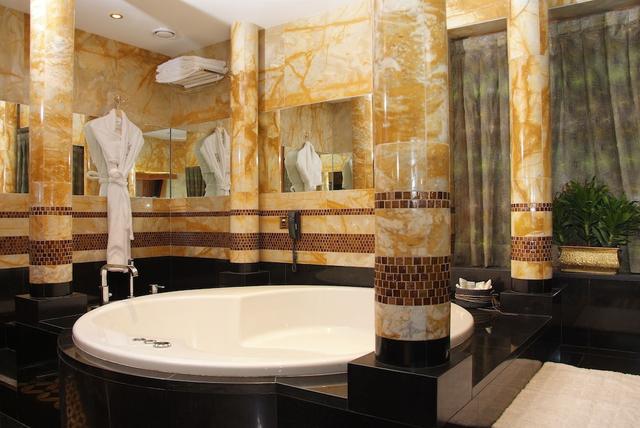 Holiday Inn Kuwait by IHG
