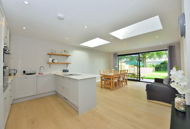 تشارمينج 4 ب د هاوس إن وينتشيستر،فري باركينج