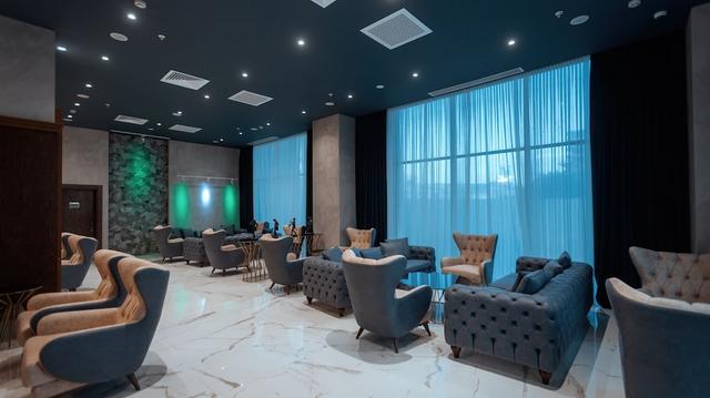 Midtown Hotel