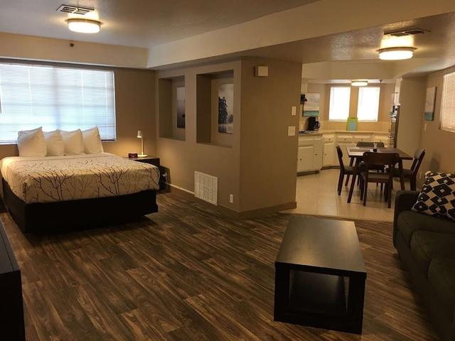 رانشو سان دييجو إن آند سويتس