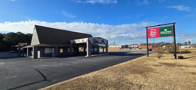 هوم تاون ستوديوز لاجرانج