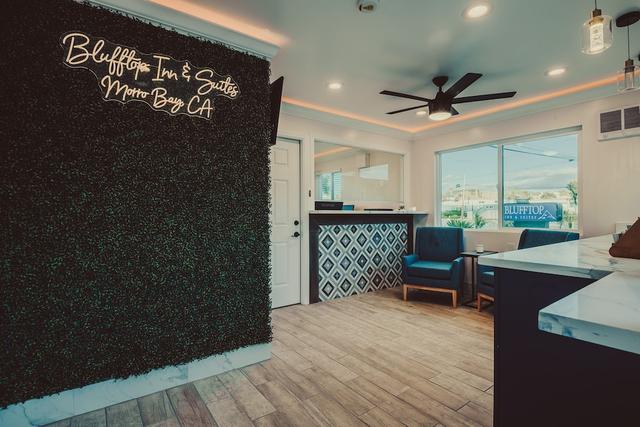 بلوفتوب إن آند سويتس - وارف/ريستورانت ديستريكت