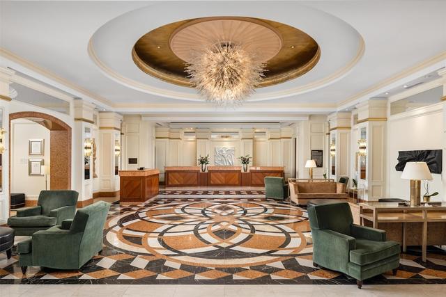 كونراد إنديانا بوليس