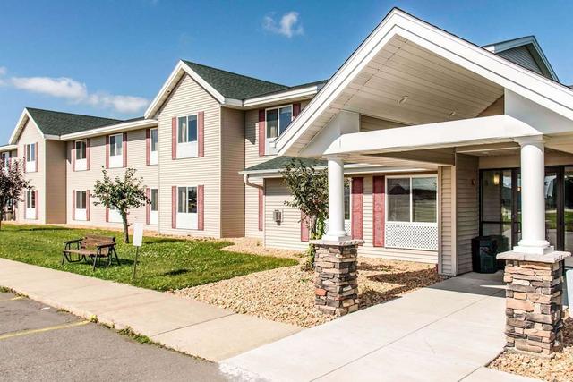 ترافيلرز لودج آند سويتس