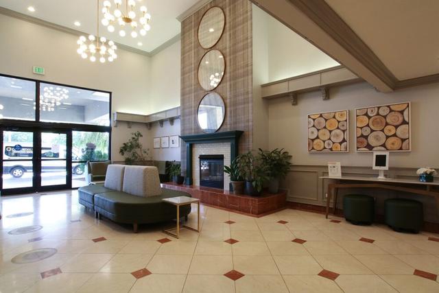 أوكسفورد سويتس سبوكين فالي