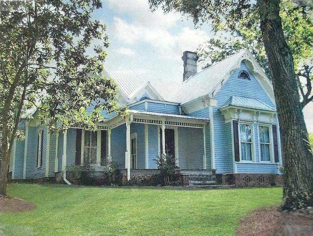 أداير مانور بد آند بريكفاست