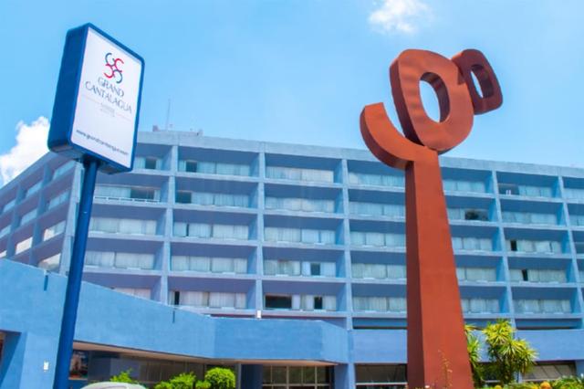 جراند كانتالاجوا هوتل موريلي، ي دبليو سيجنيتشر كوليكشن