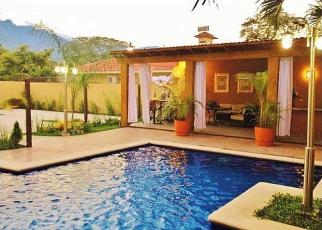 أبارتامينتوس كاسا ديل فالي