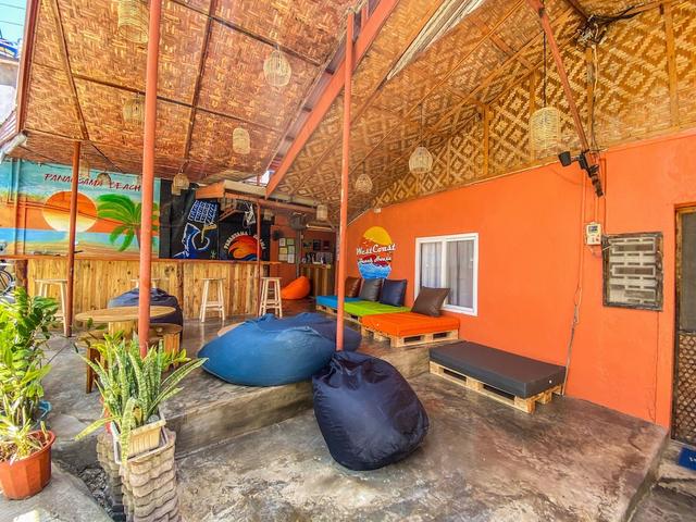 ويست كوست جيست هاوس