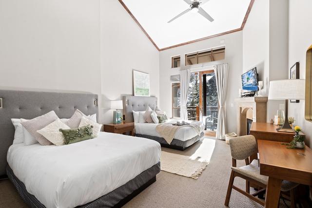 كالمينج كوينز