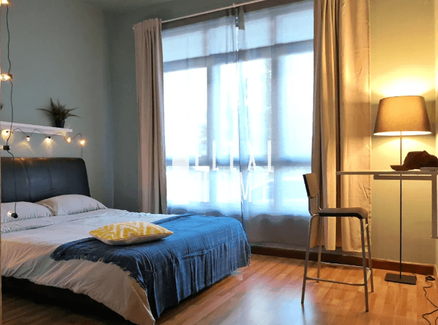 ورك اف ار هوم، 10 ايه ام - 6 بى ام  داى يوز، شافتسبري ات سايبرجايا