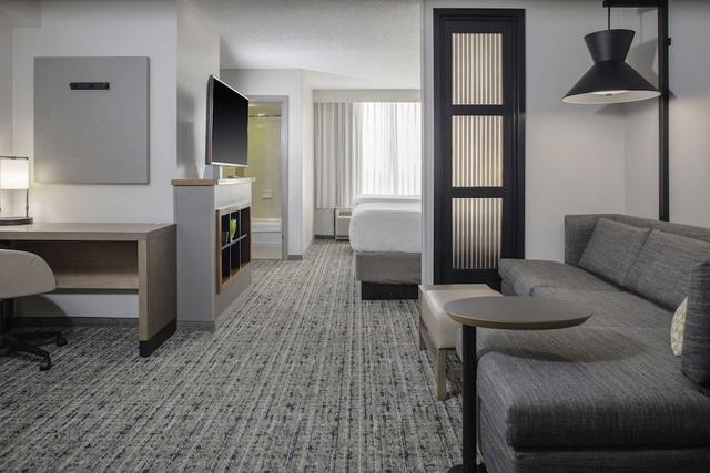 حياة بلاس دالاس/أرلينجتون