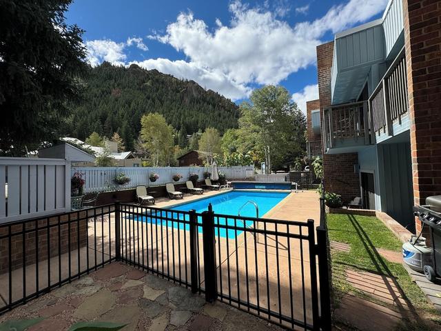 شادو ماونتن لودج