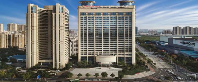 هامبتون باي هيلتون هوايان جينجكاي