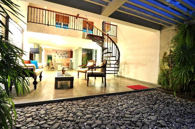 فيلا إل في 29