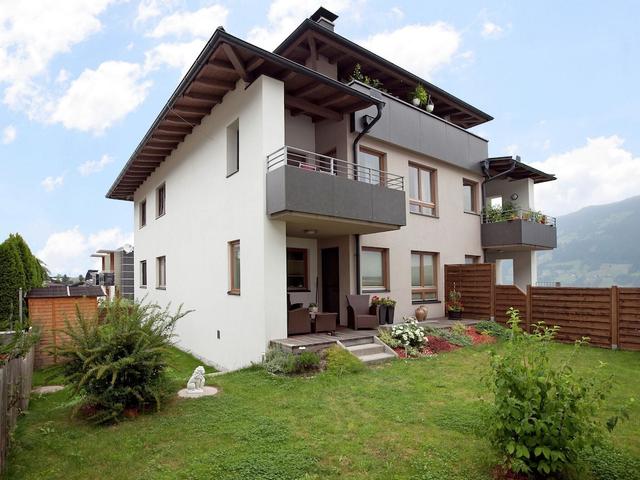 بيوتيفول أبارتمنت إن فوجينبيرج ويذ بالكوني