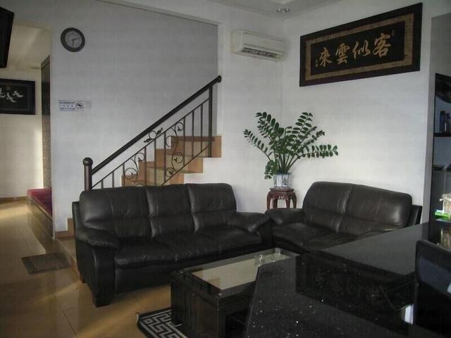 راينبو هوتل