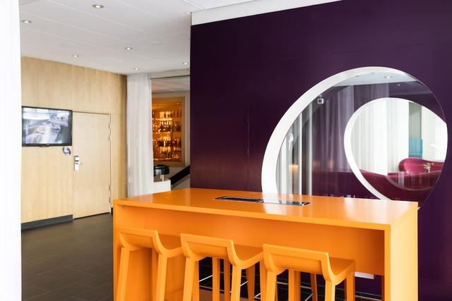 بروفيل هوتلز أفيني