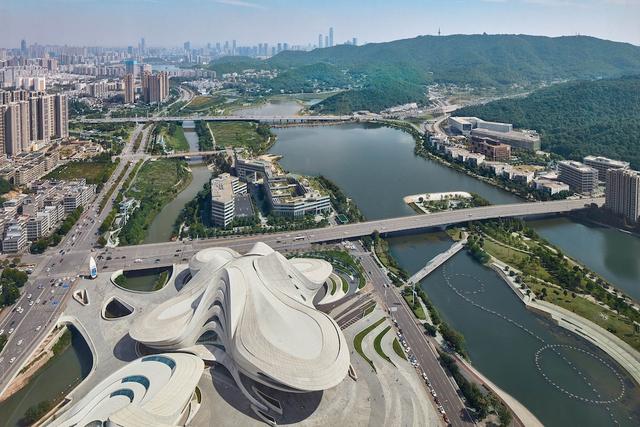 ميكسي ليك هوتل، أيه لوكشري كولكشن هوتل، تشينجشا