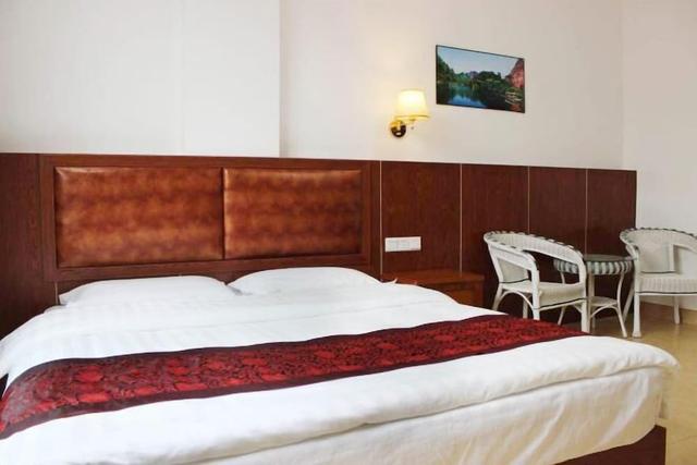 Danxia Mountain Ruyi Inn