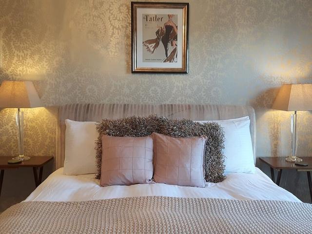 ذي أمباسادور تاون هاوس